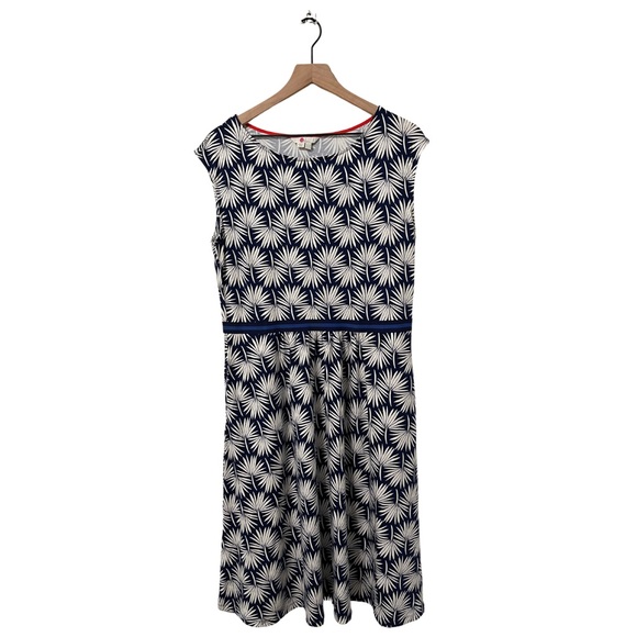 Boden Dresses & Skirts - Boden Bernice Palm Leaf Jersey Print Navy & White Dress Size 10R